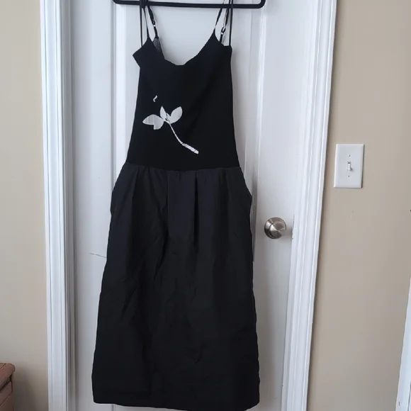 Women's Black Drop Waist Midi Dress - Picture 5 of 6